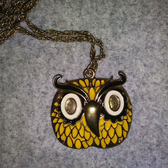 Vintage Owl Necklace - Picture 3 of 4